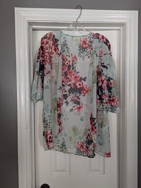 Amazon Essentials Mint Sheer Floral Kimono with Pink and Green Accents